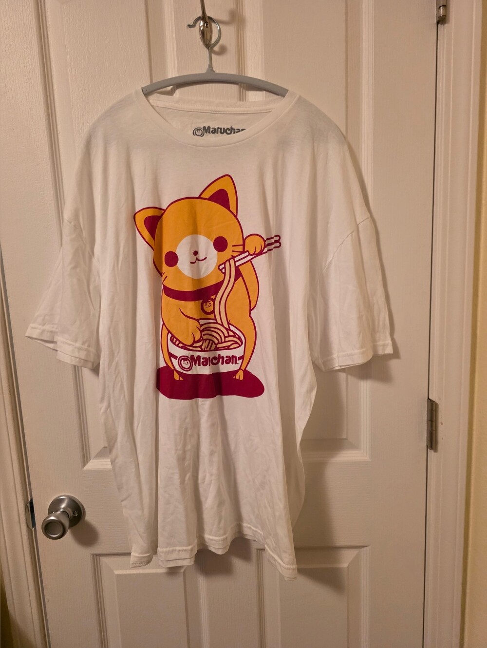 Plus Size 3xl White Graphic Tee with Yellow Cat Noodles Design